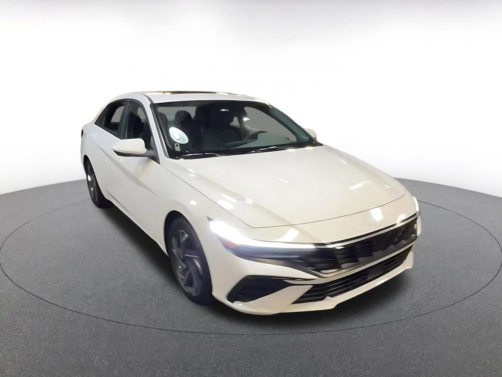 Thumbnail: 2025 Hyundai Elantra - 3