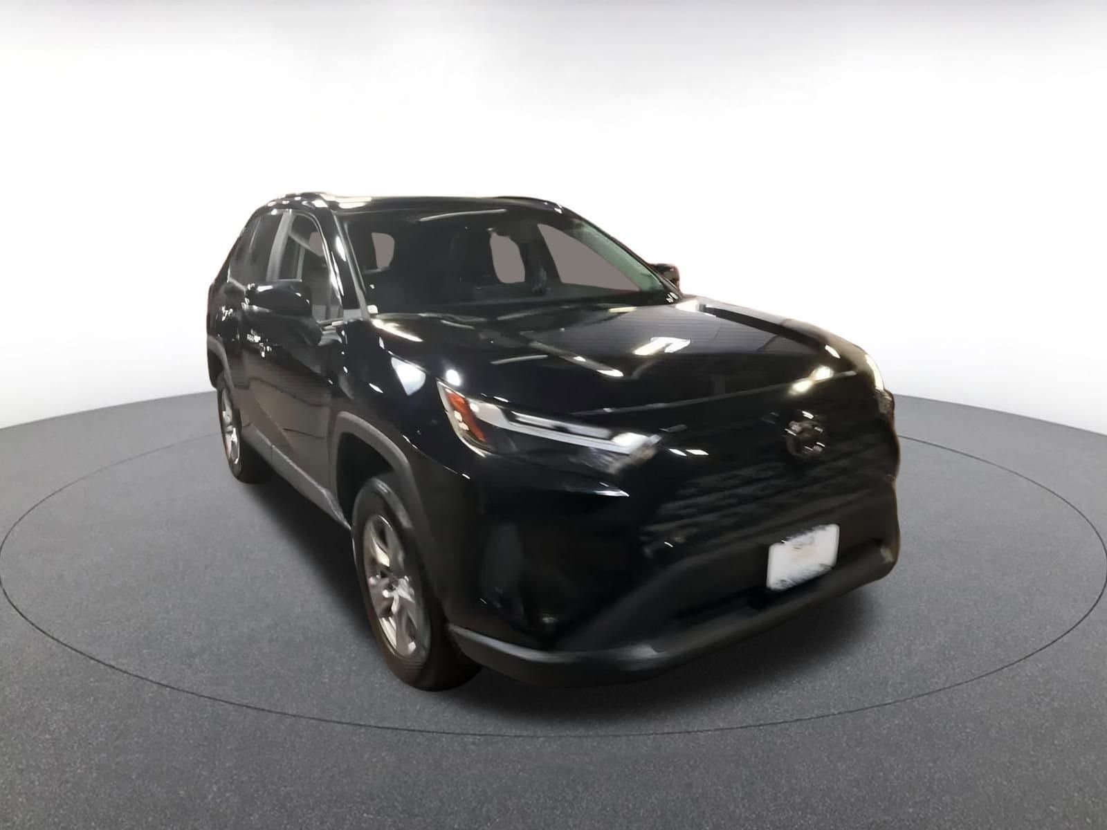Thumbnail: 2025 Toyota RAV4 - 3