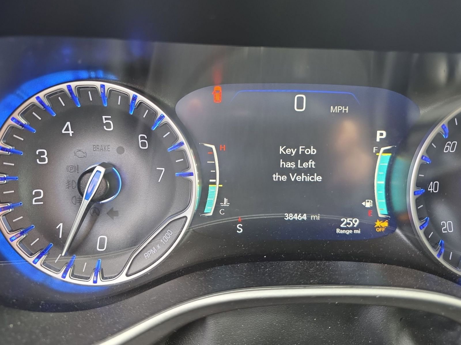 Thumbnail: 2025 Chrysler Pacifica - 9