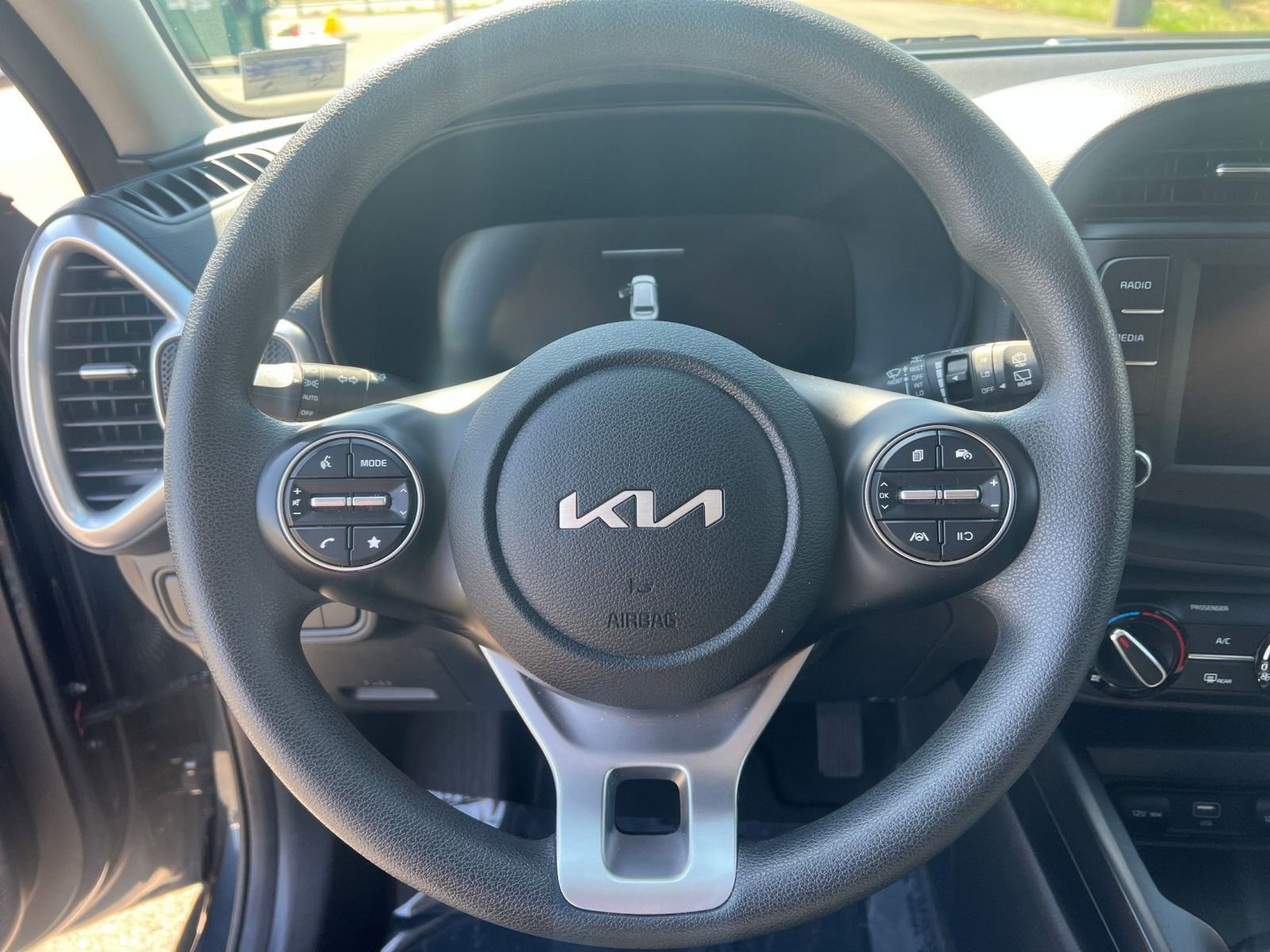 Thumbnail: 2025 Kia Soul - 25