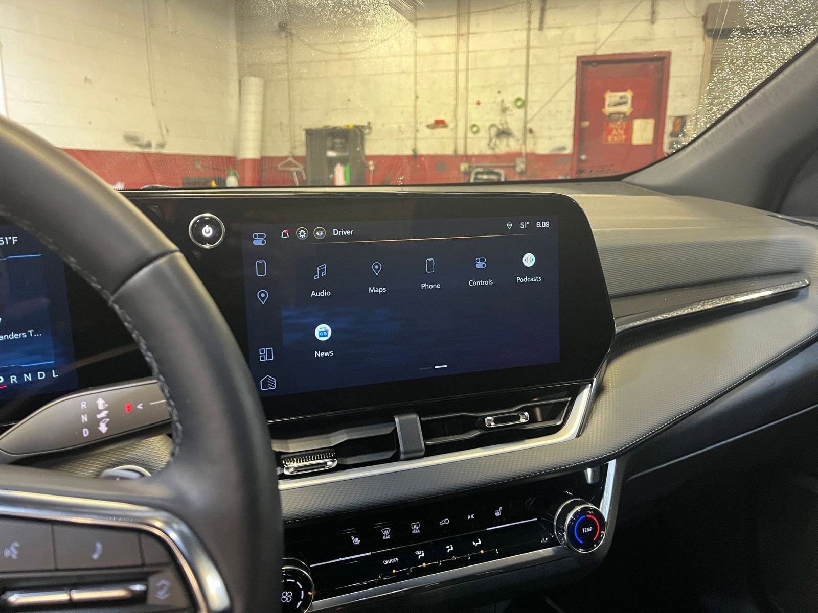 Thumbnail: 2025 Chevrolet Equinox - 21