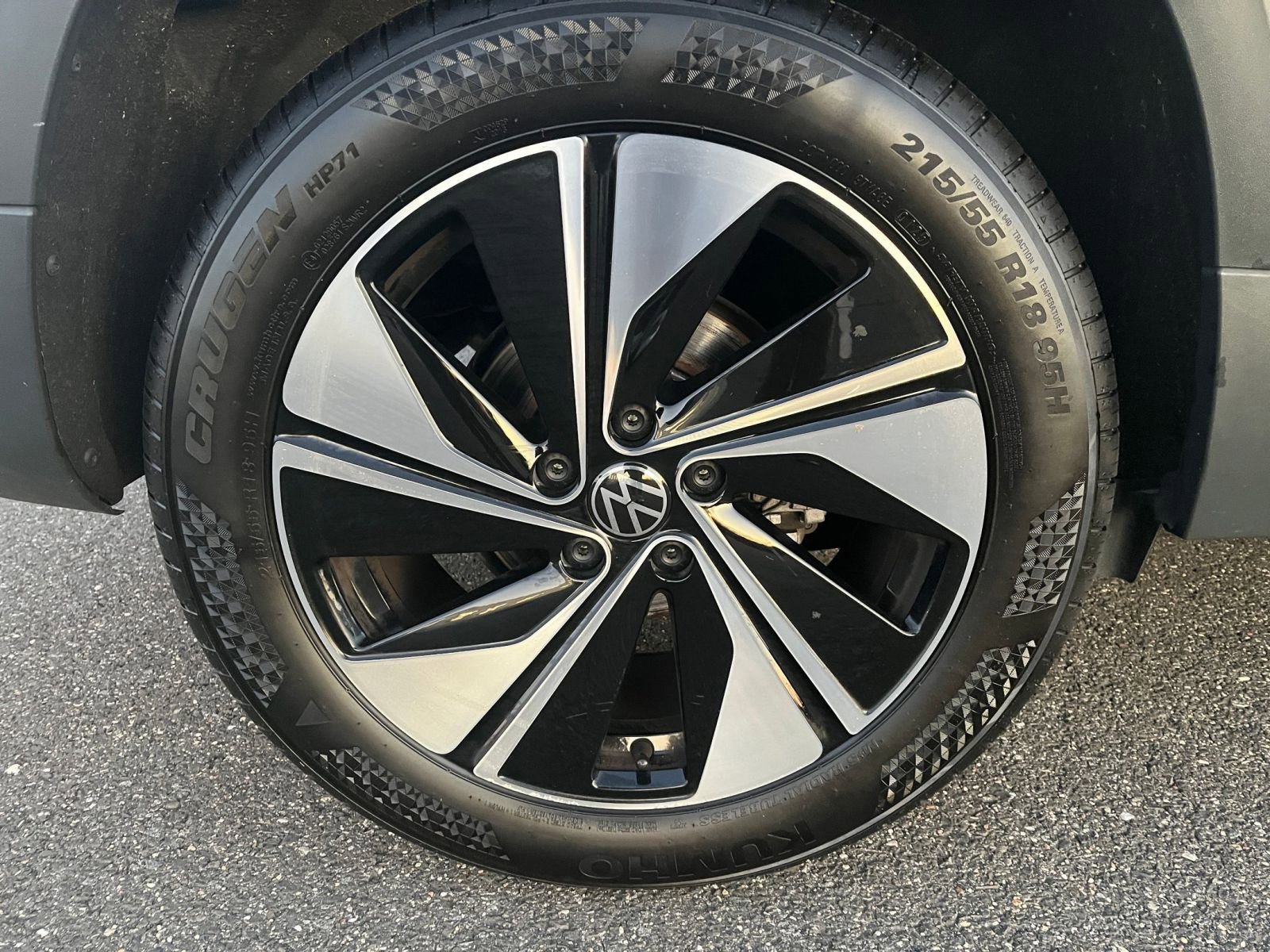 Thumbnail: 2025 Volkswagen Taos - 30