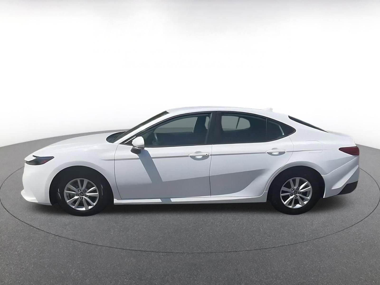 Thumbnail: 2025 Toyota Camry - 10