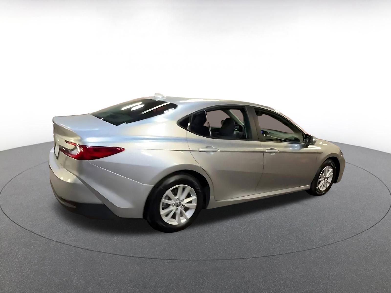 Thumbnail: 2025 Toyota Camry - 15