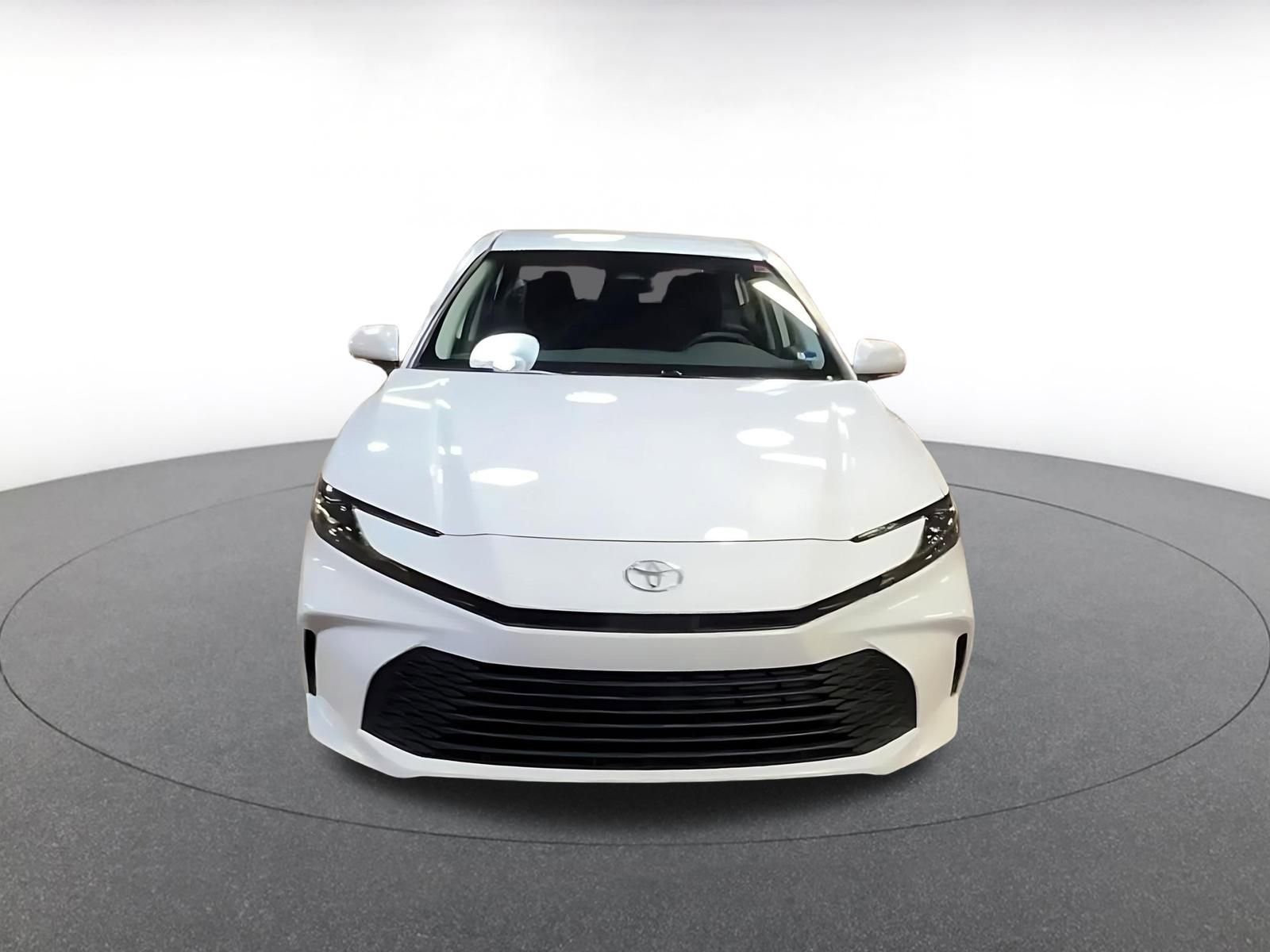 Thumbnail: 2025 Toyota Camry - 4