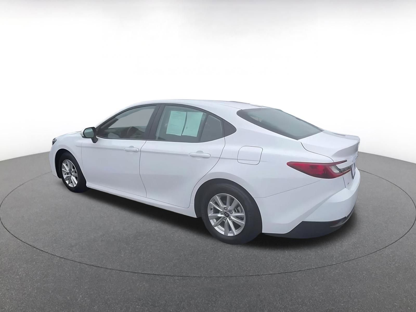 Thumbnail: 2025 Toyota Camry - 10