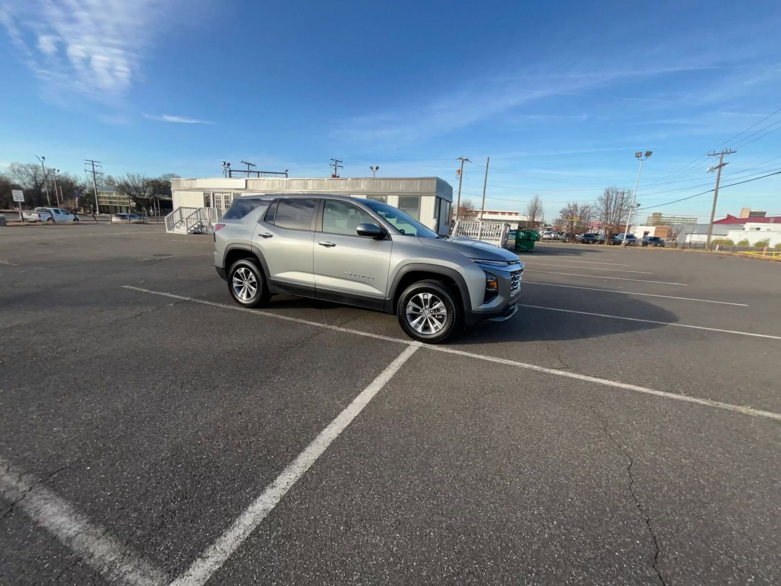 Thumbnail: 2025 Chevrolet Equinox - 16