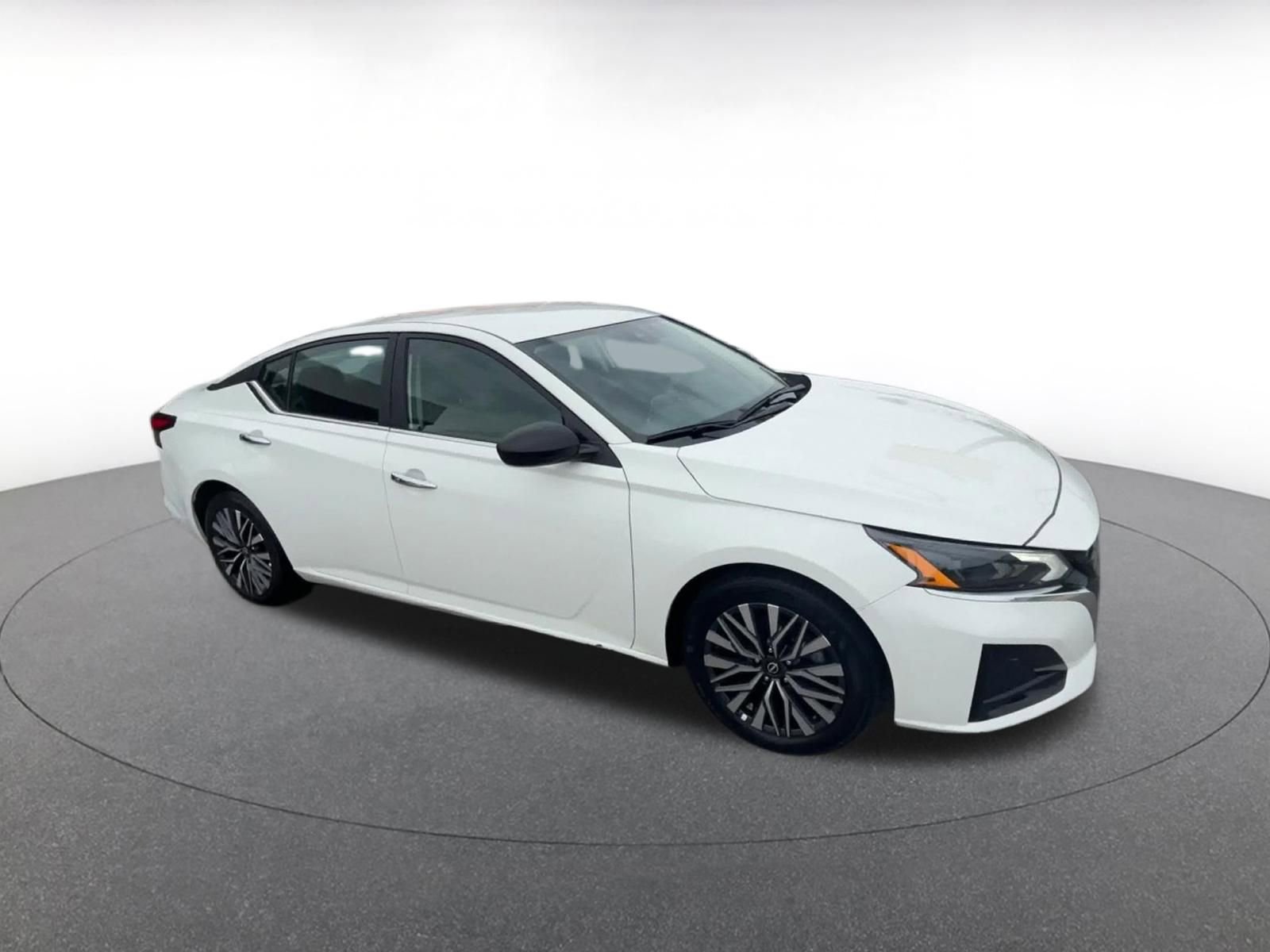 Thumbnail: 2025 Nissan Altima - 2