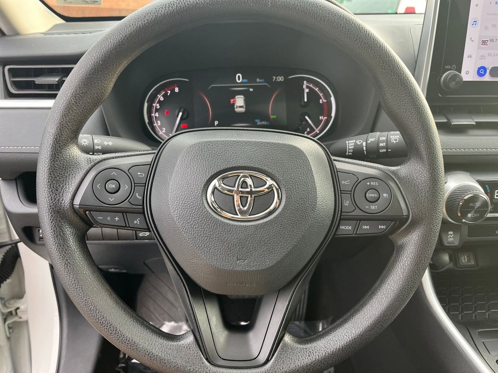 Thumbnail: 2024 Toyota RAV4 - 28