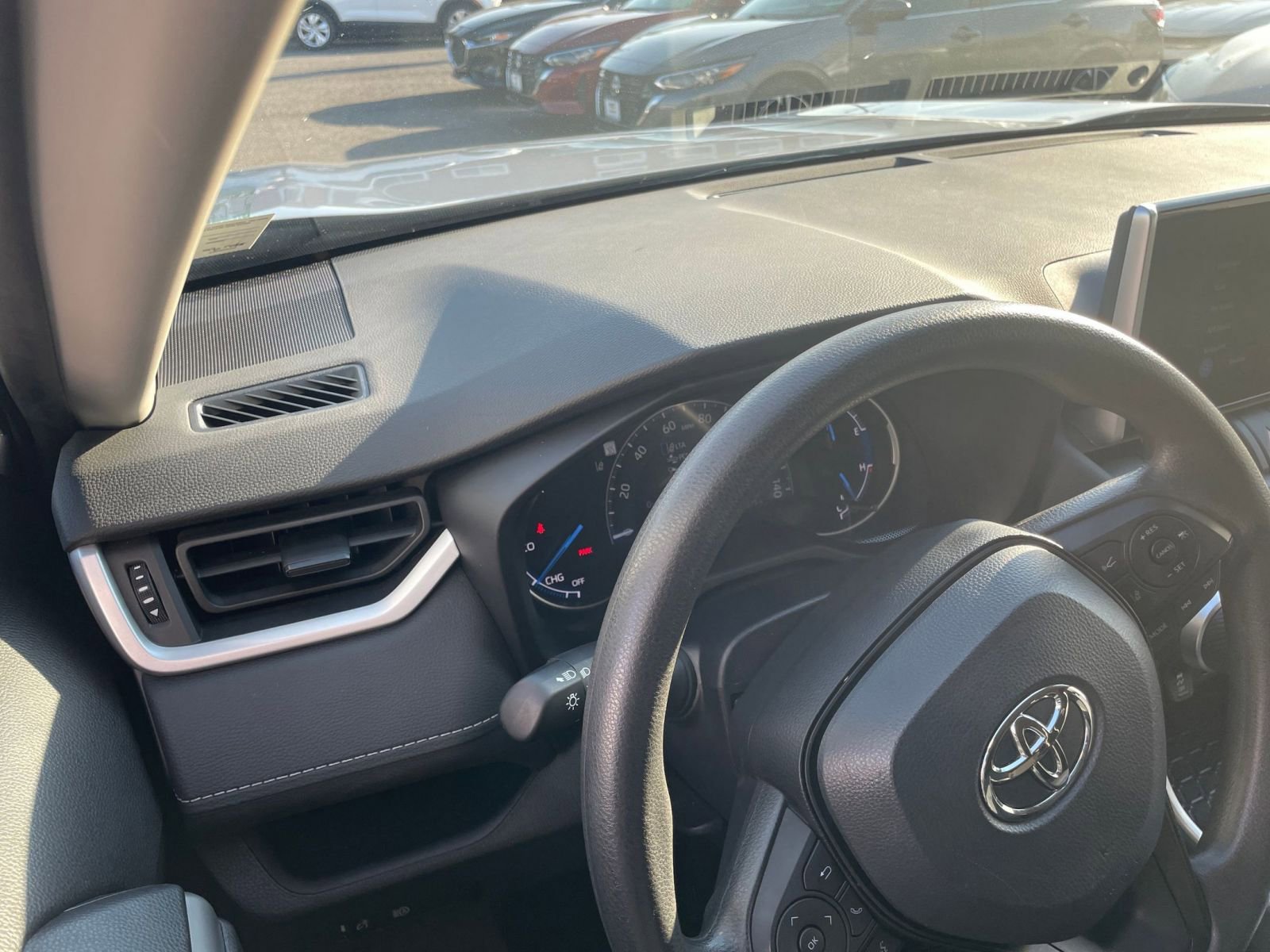 Thumbnail: 2025 Toyota RAV4 - 34