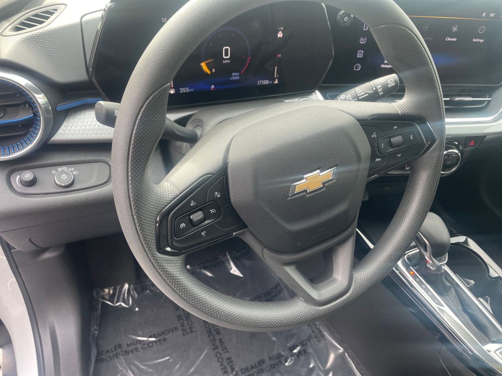 Thumbnail: 2025 Chevrolet Trax - 28