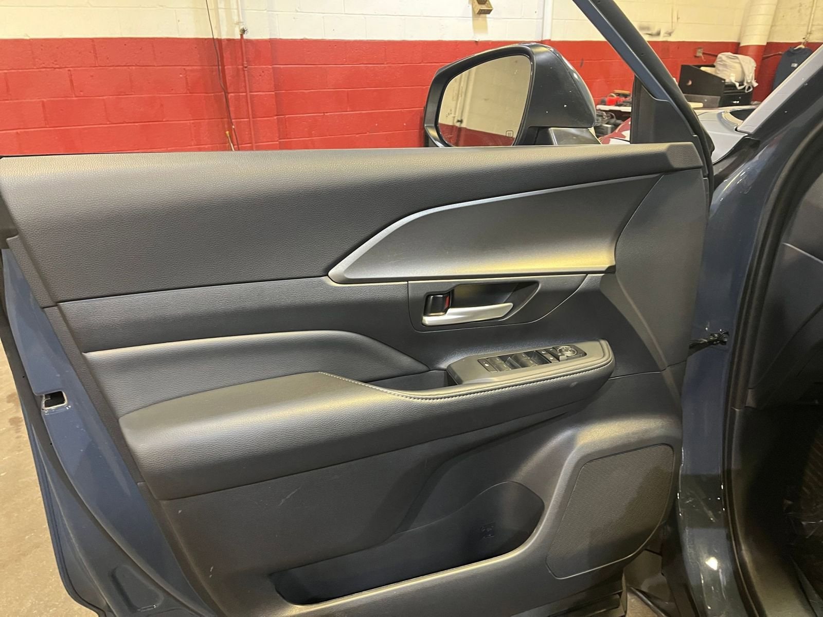 Thumbnail: 2025 Toyota Grand Highlander - 20