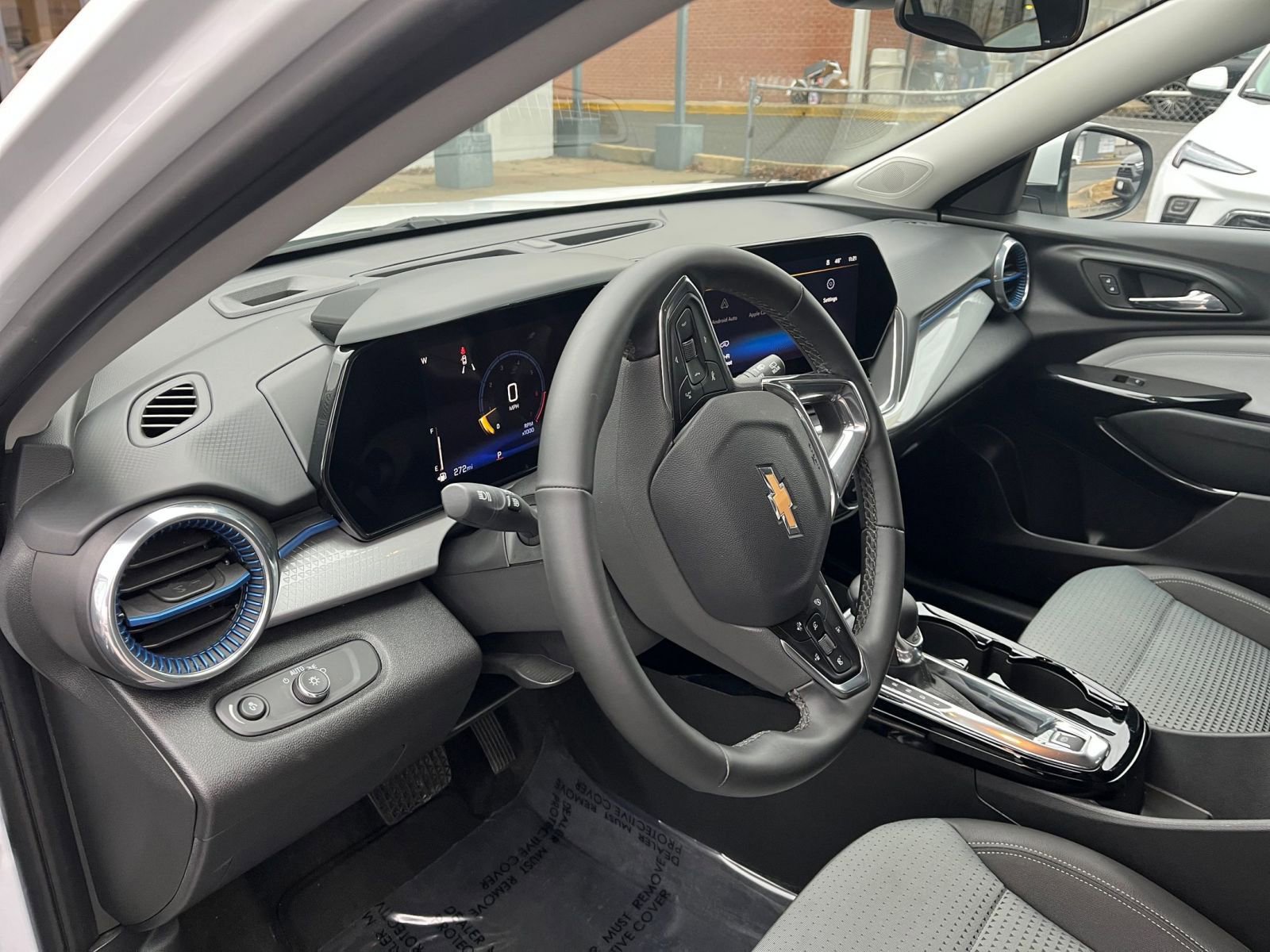 Thumbnail: 2025 Chevrolet Trax - 33