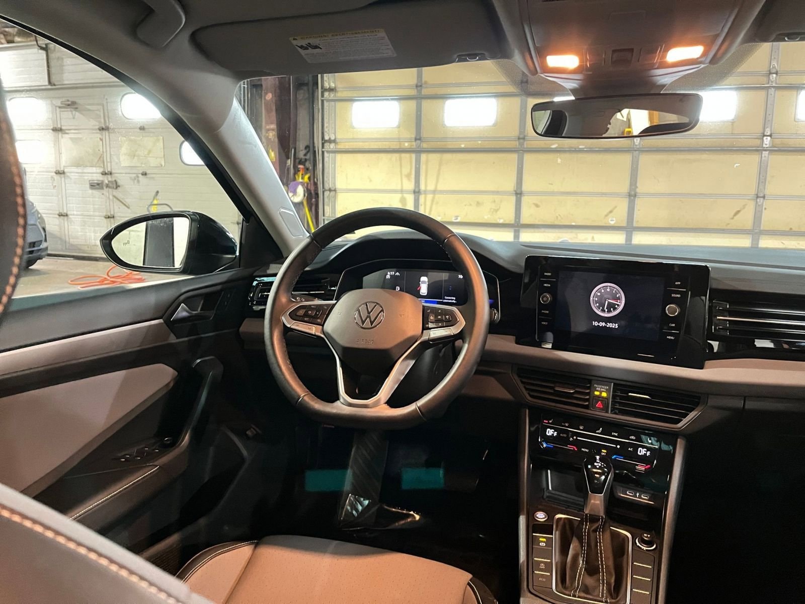 Thumbnail: 2025 Volkswagen Jetta - 33