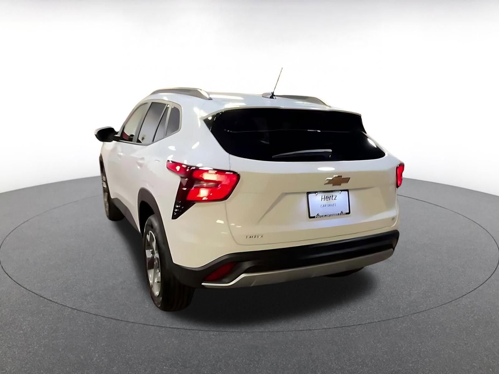 Thumbnail: 2025 Chevrolet Trax - 11