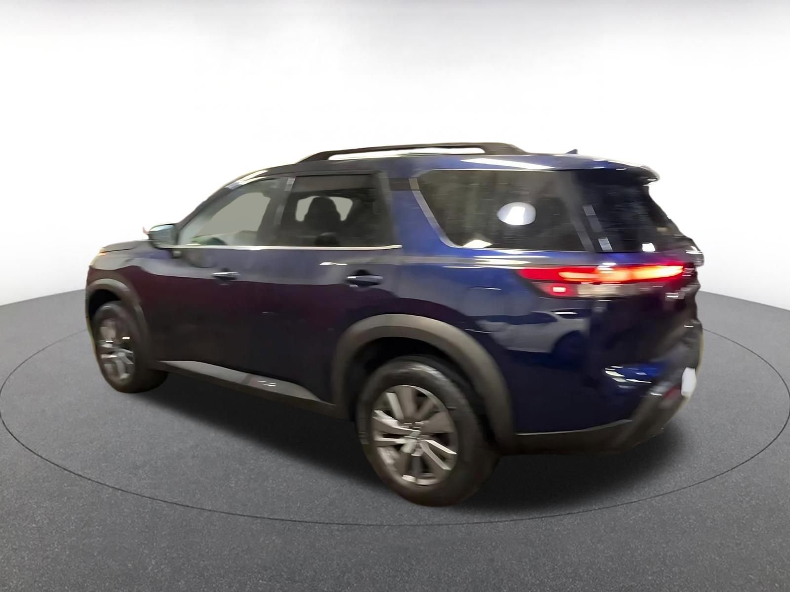 Thumbnail: 2025 Nissan Pathfinder - 10