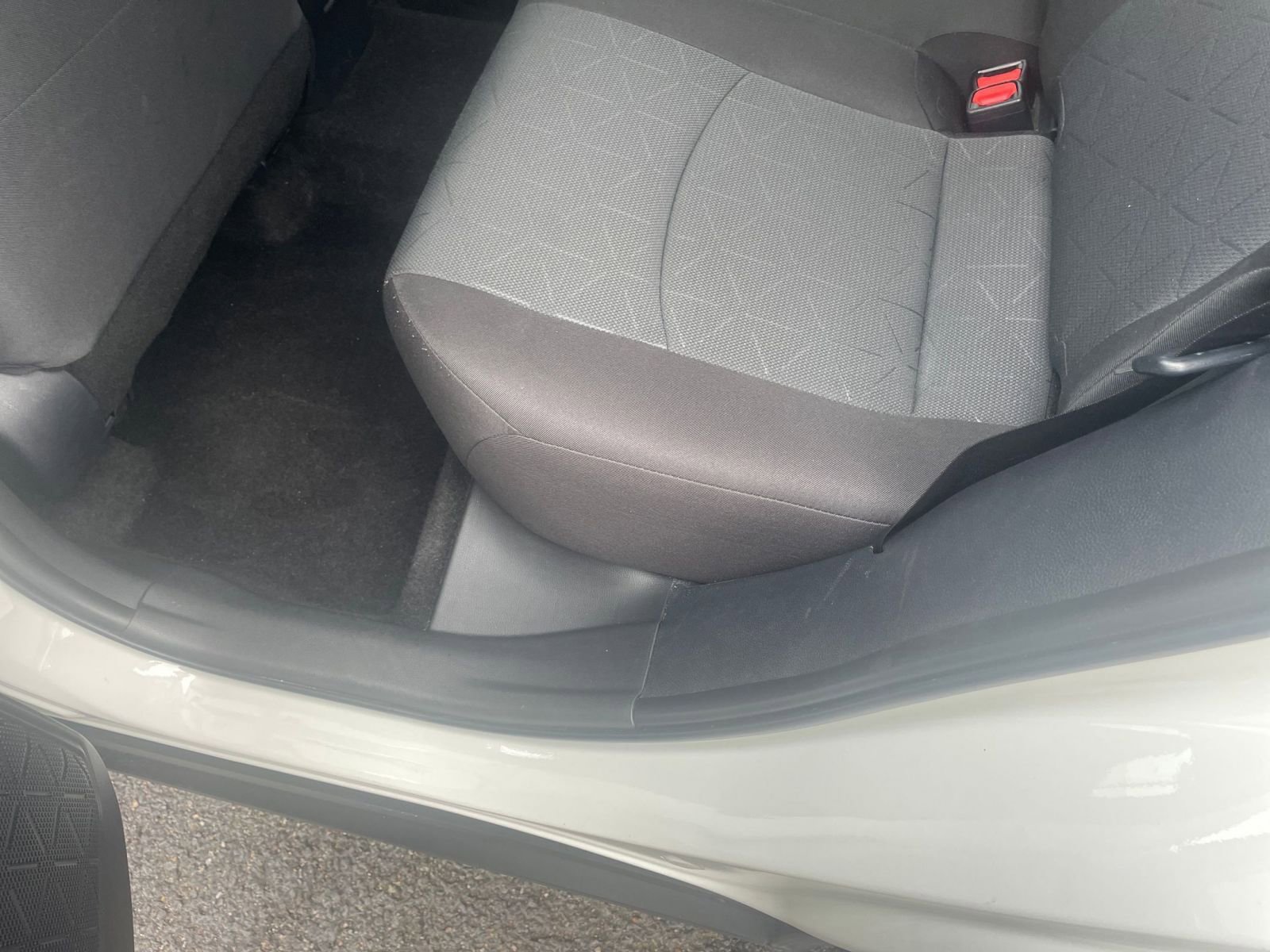 Thumbnail: 2025 Toyota RAV4 - 25