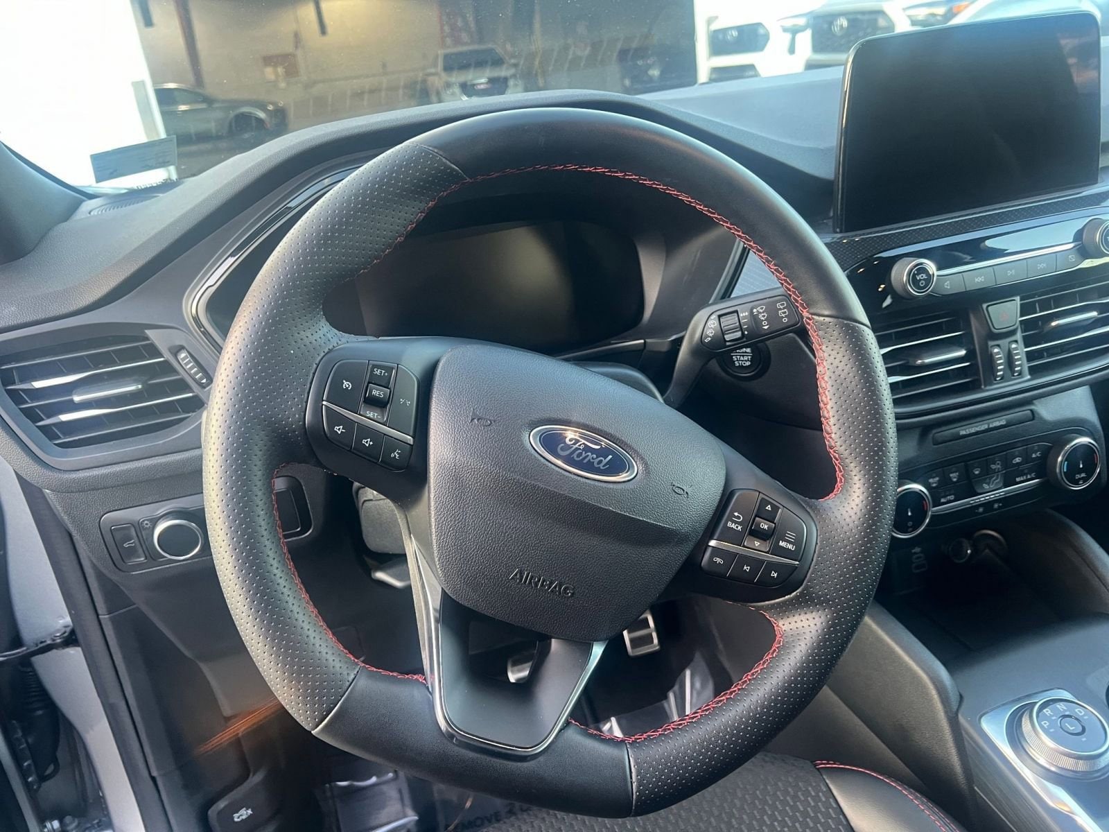 Thumbnail: 2024 Ford Escape - 28