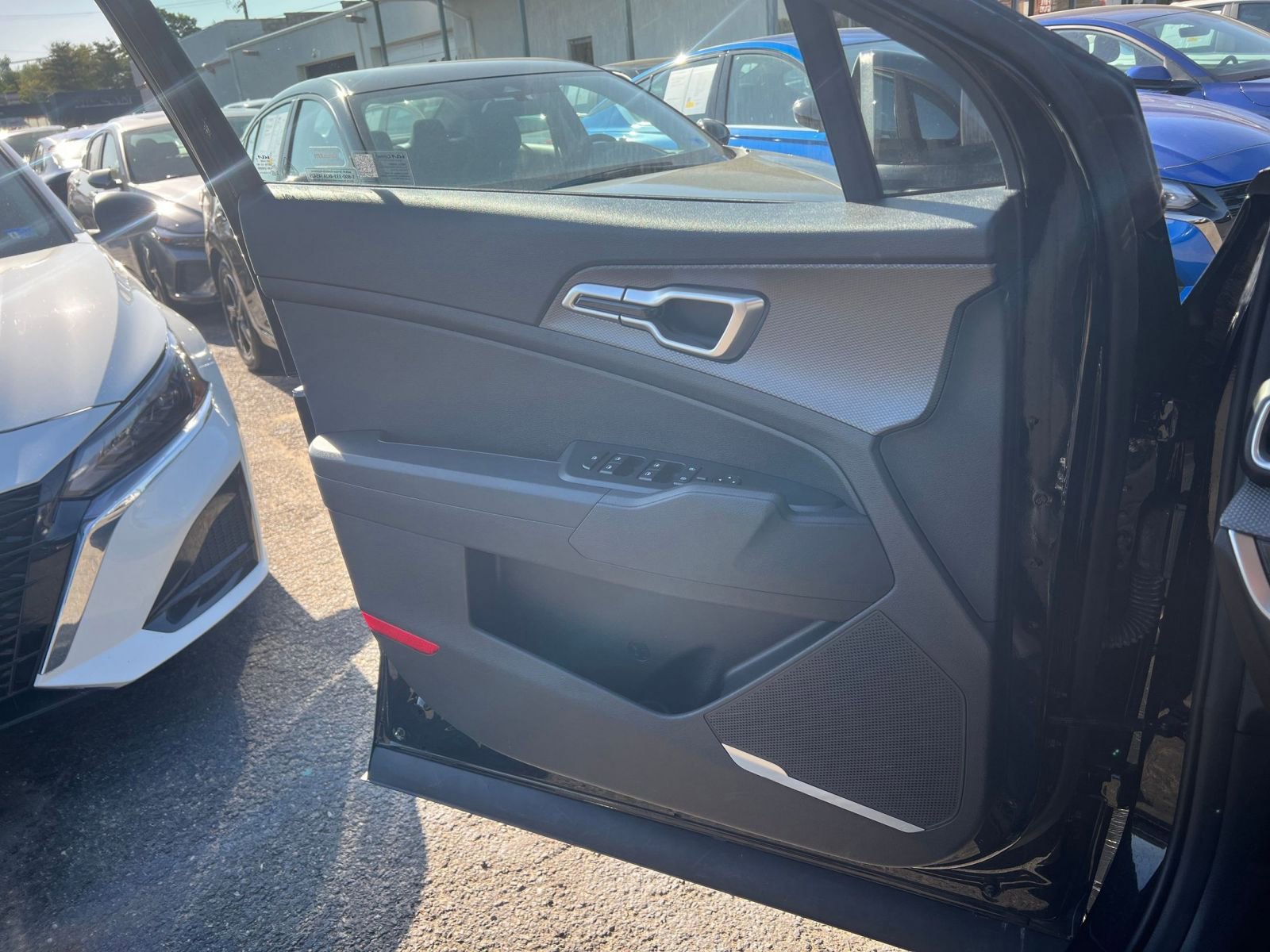 Thumbnail: 2025 Kia Sportage - 18