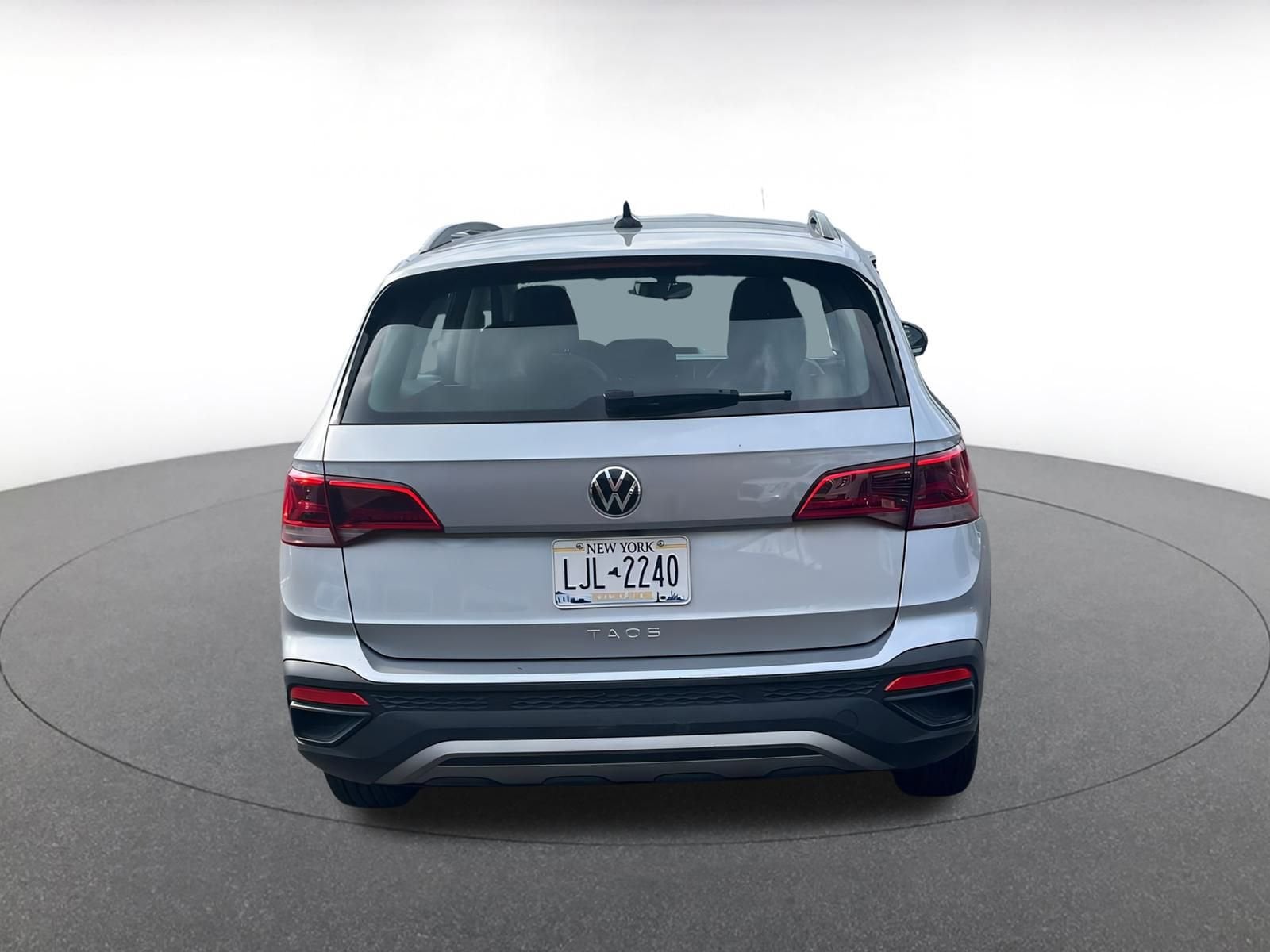 Thumbnail: 2024 Volkswagen Taos - 6