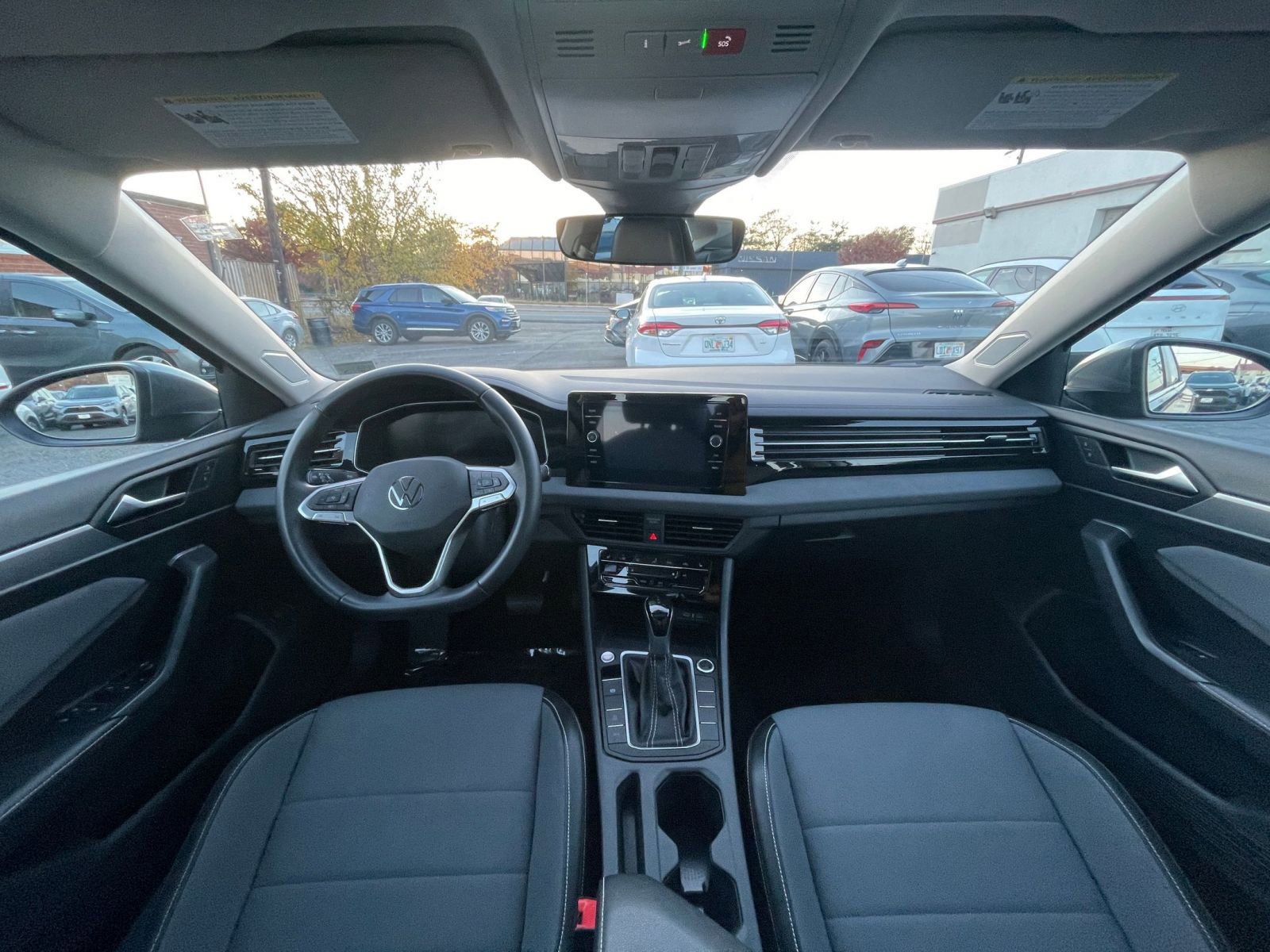 Thumbnail: 2025 Volkswagen Jetta - 32