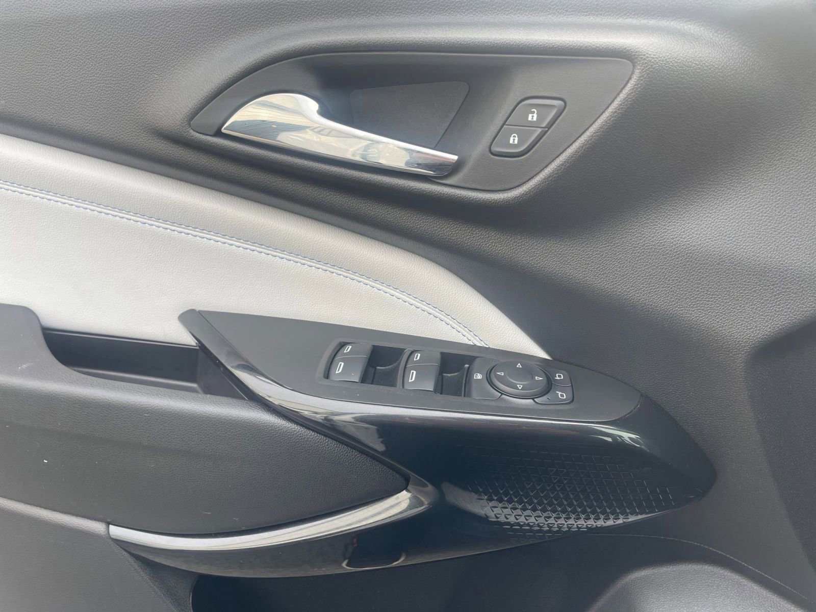 Thumbnail: 2025 Chevrolet Trax - 20