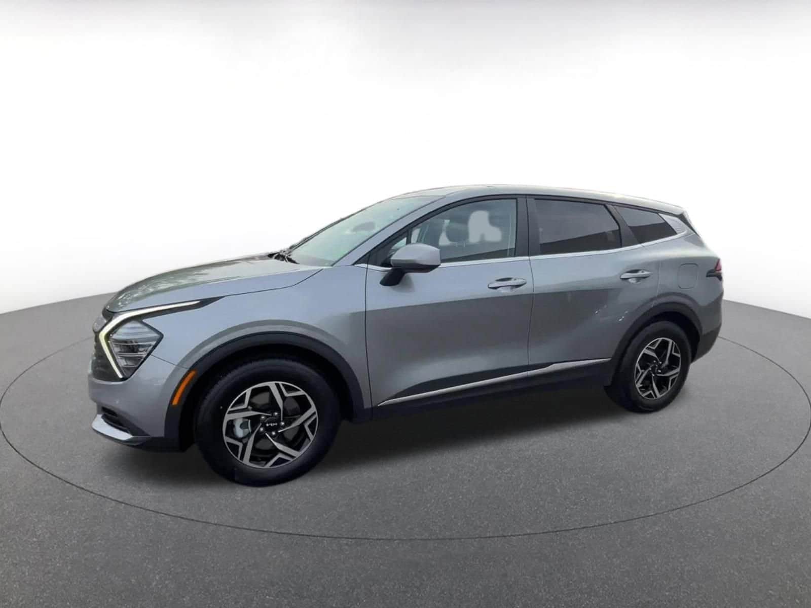 2024 Kia Sportage LX 10