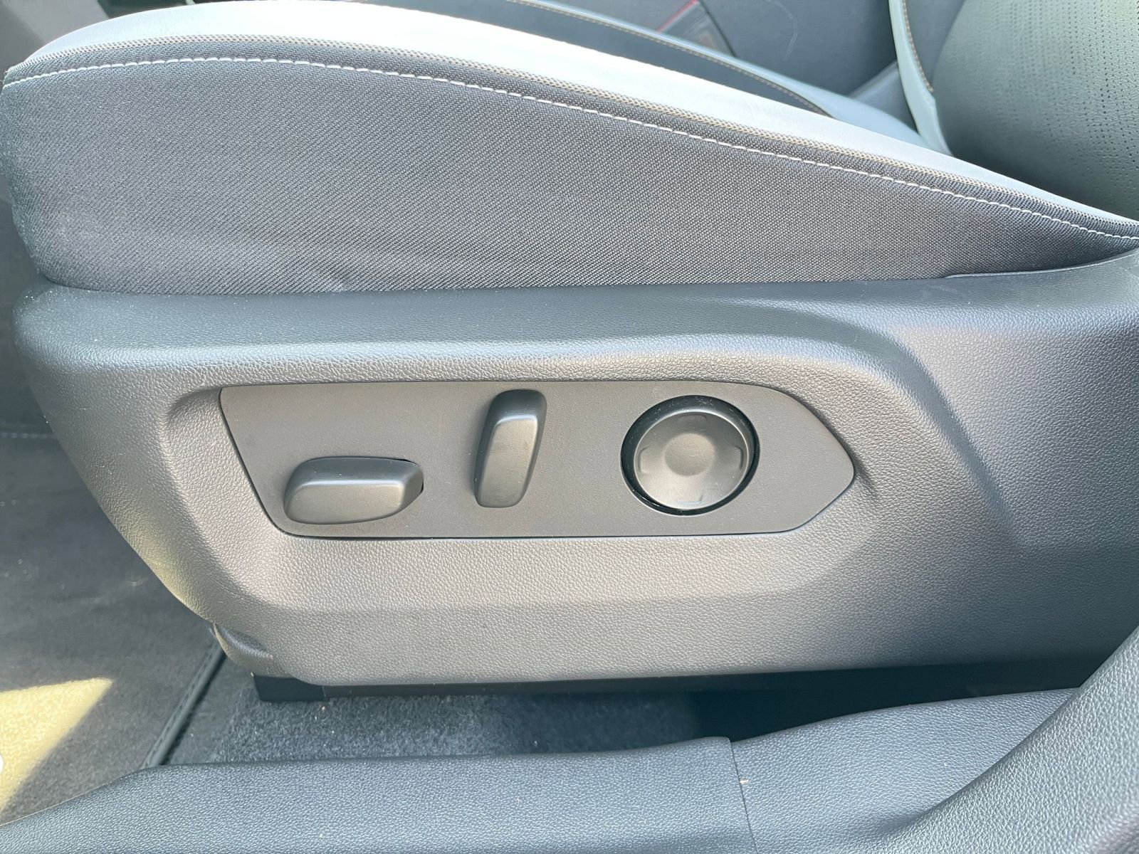 Thumbnail: 2024 Buick Envision - 25