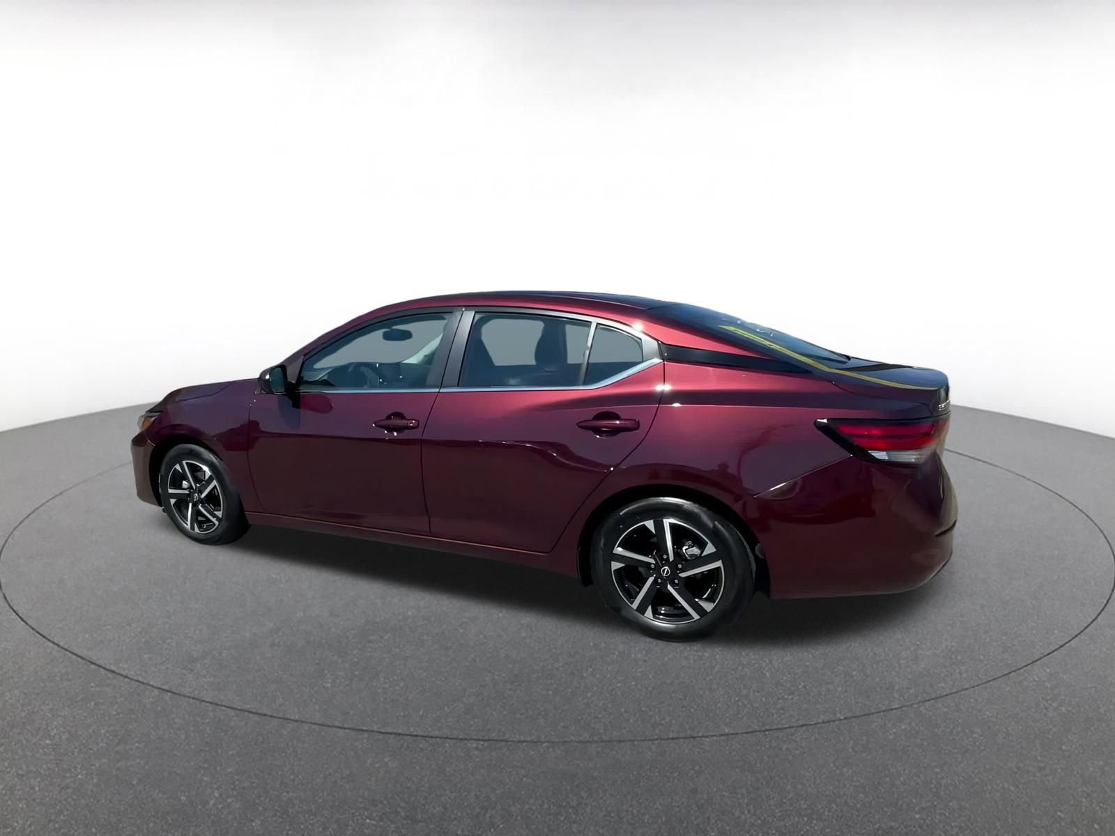 Thumbnail: 2024 Nissan Sentra - 10