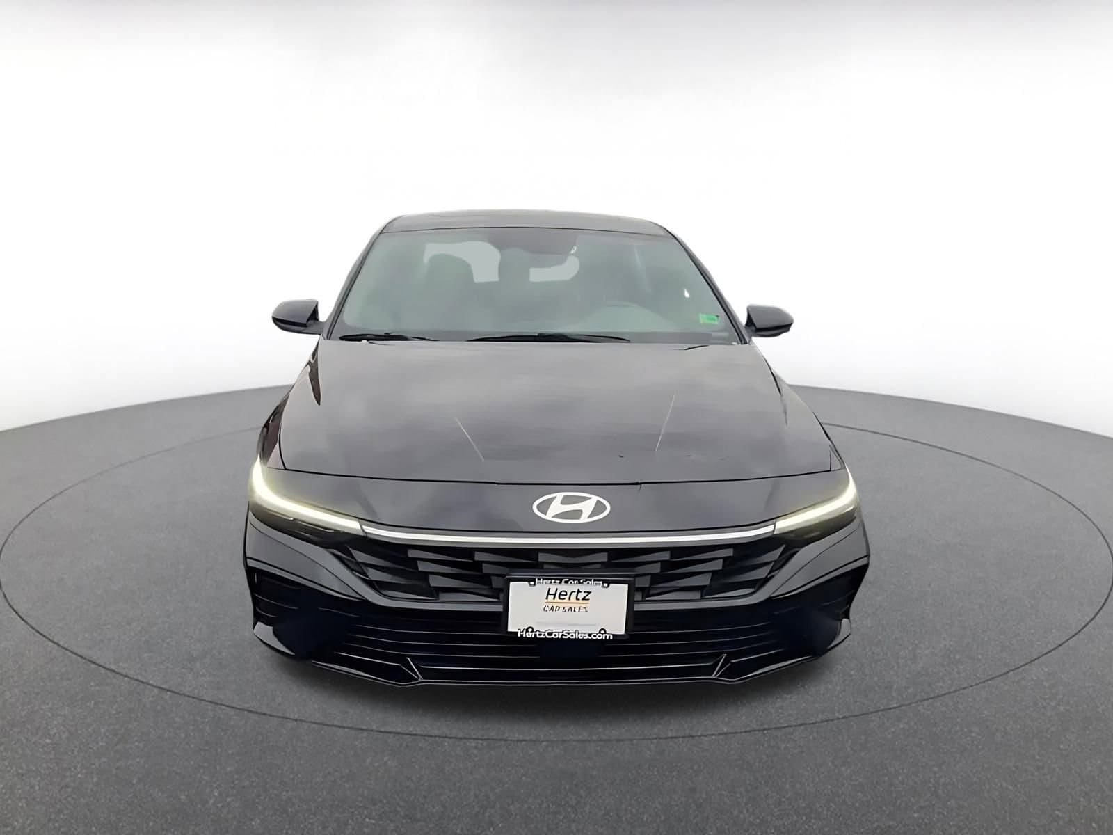 Thumbnail: 2025 Hyundai Elantra - 4