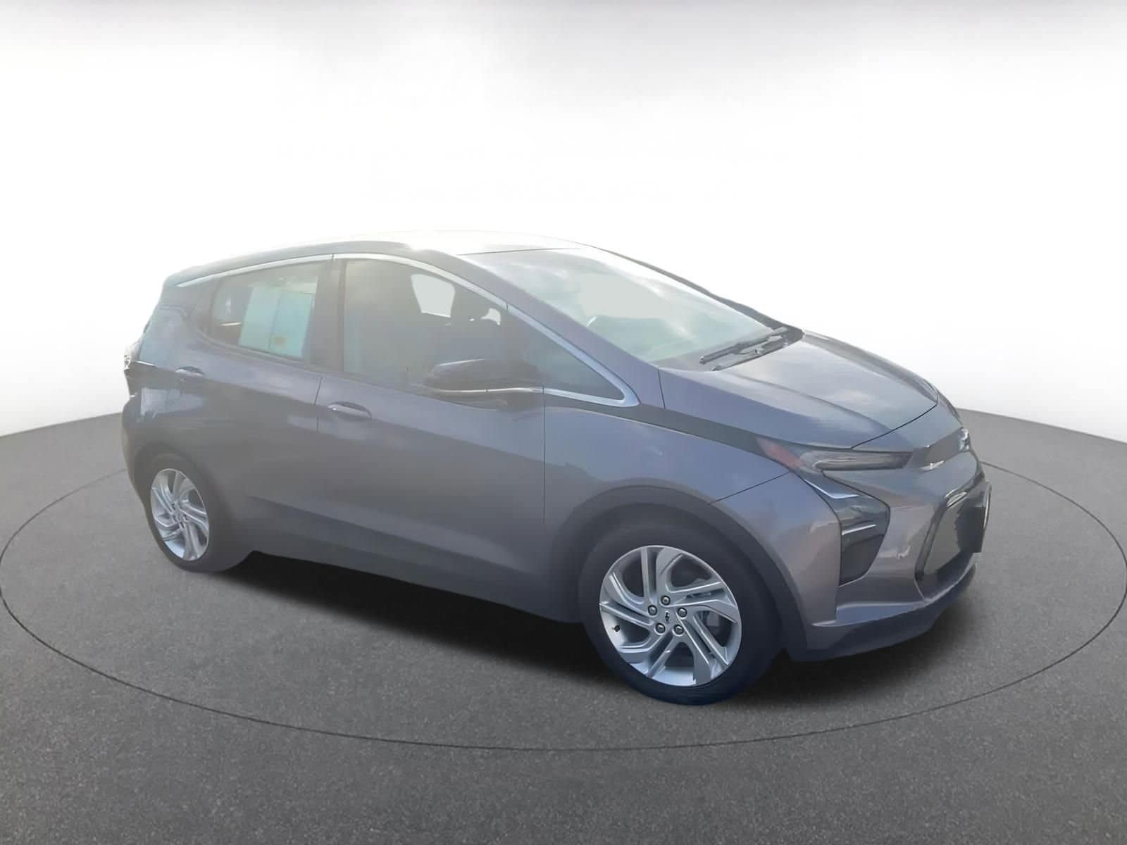 Thumbnail: 2023 Chevrolet Bolt EV - 2