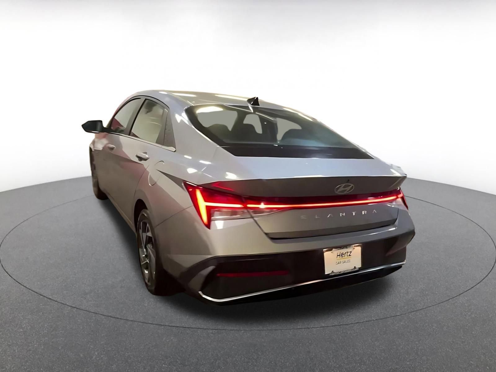 Thumbnail: 2025 Hyundai Elantra - 11