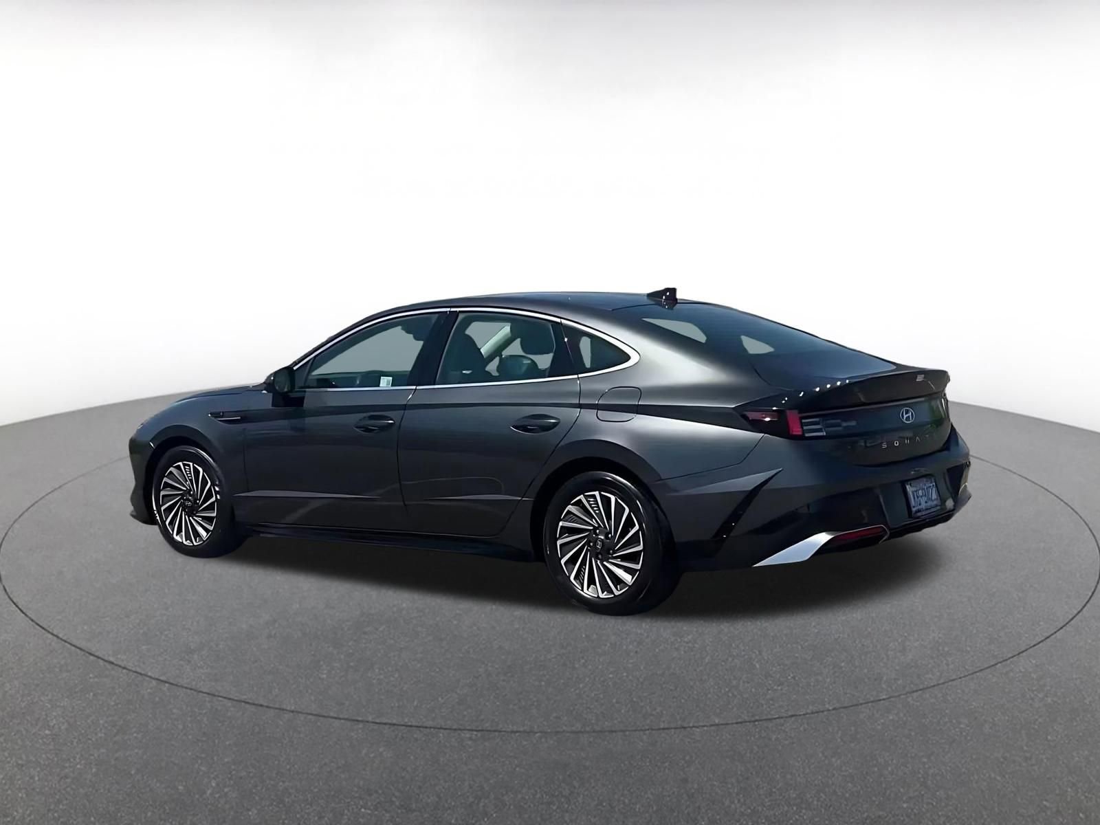 Thumbnail: 2025 Hyundai Sonata - 9