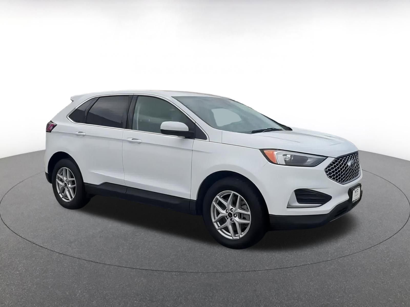 2024 Ford Edge SEL 2