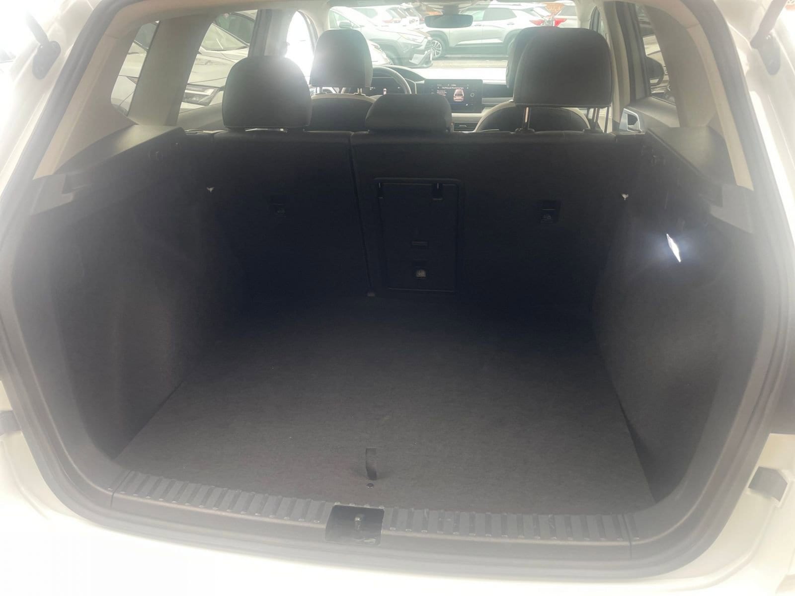 Thumbnail: 2025 Volkswagen Taos - 31