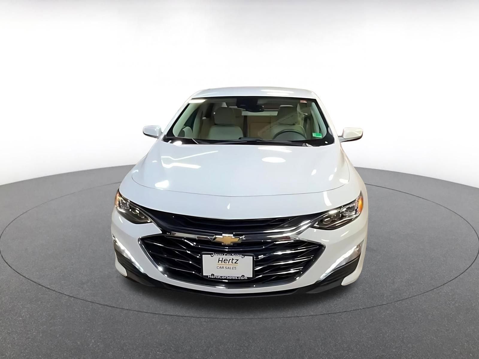 Thumbnail: 2024 Chevrolet Malibu - 4