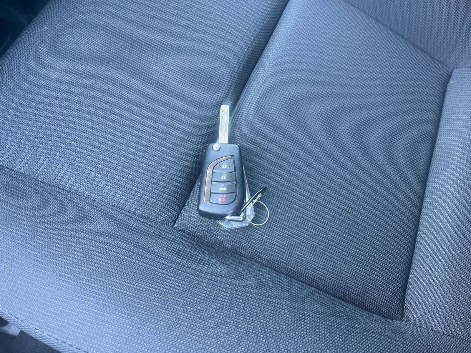 Thumbnail: 2025 Toyota Corolla - 21