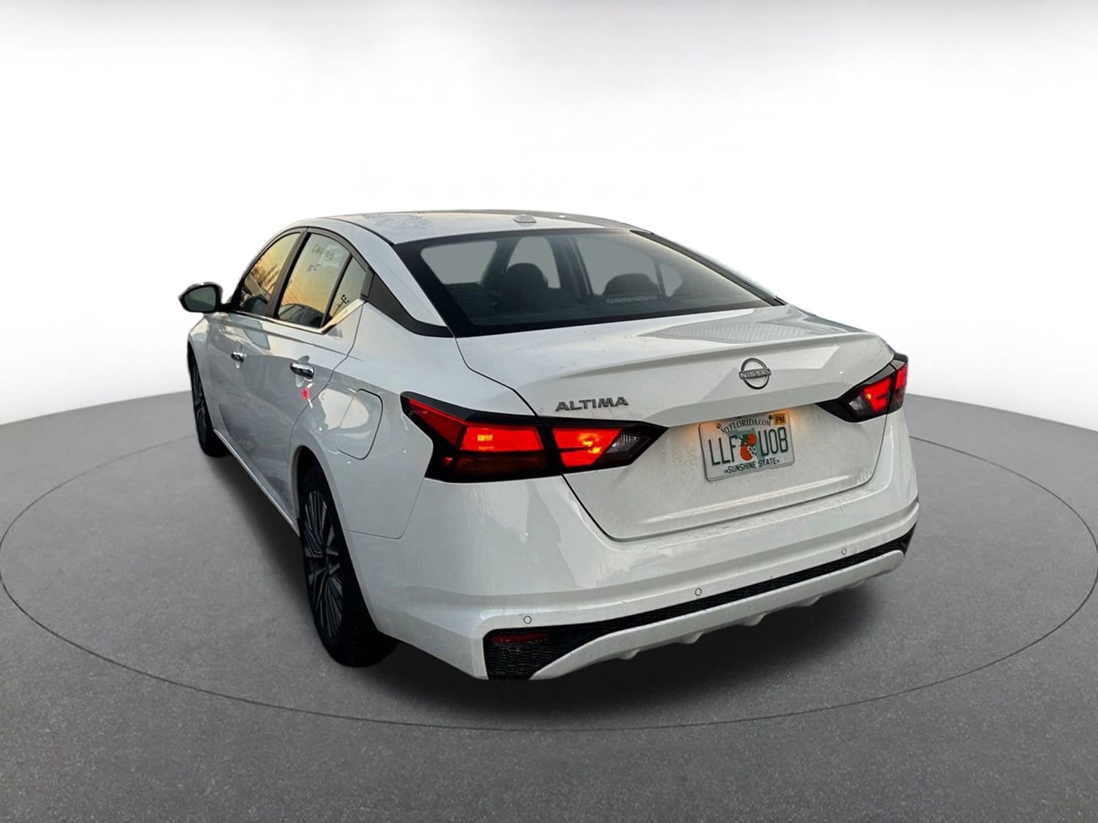 Thumbnail: 2025 Nissan Altima - 3