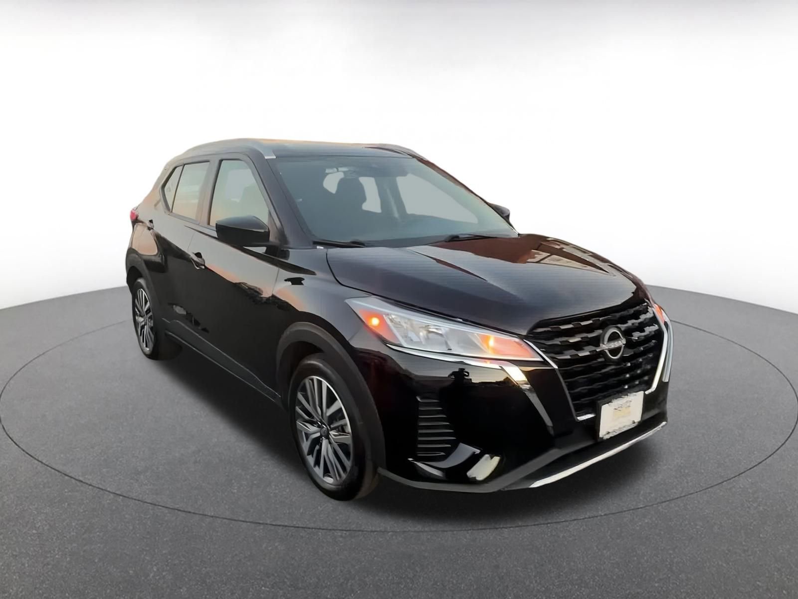 Thumbnail: 2024 Nissan Kicks - 3