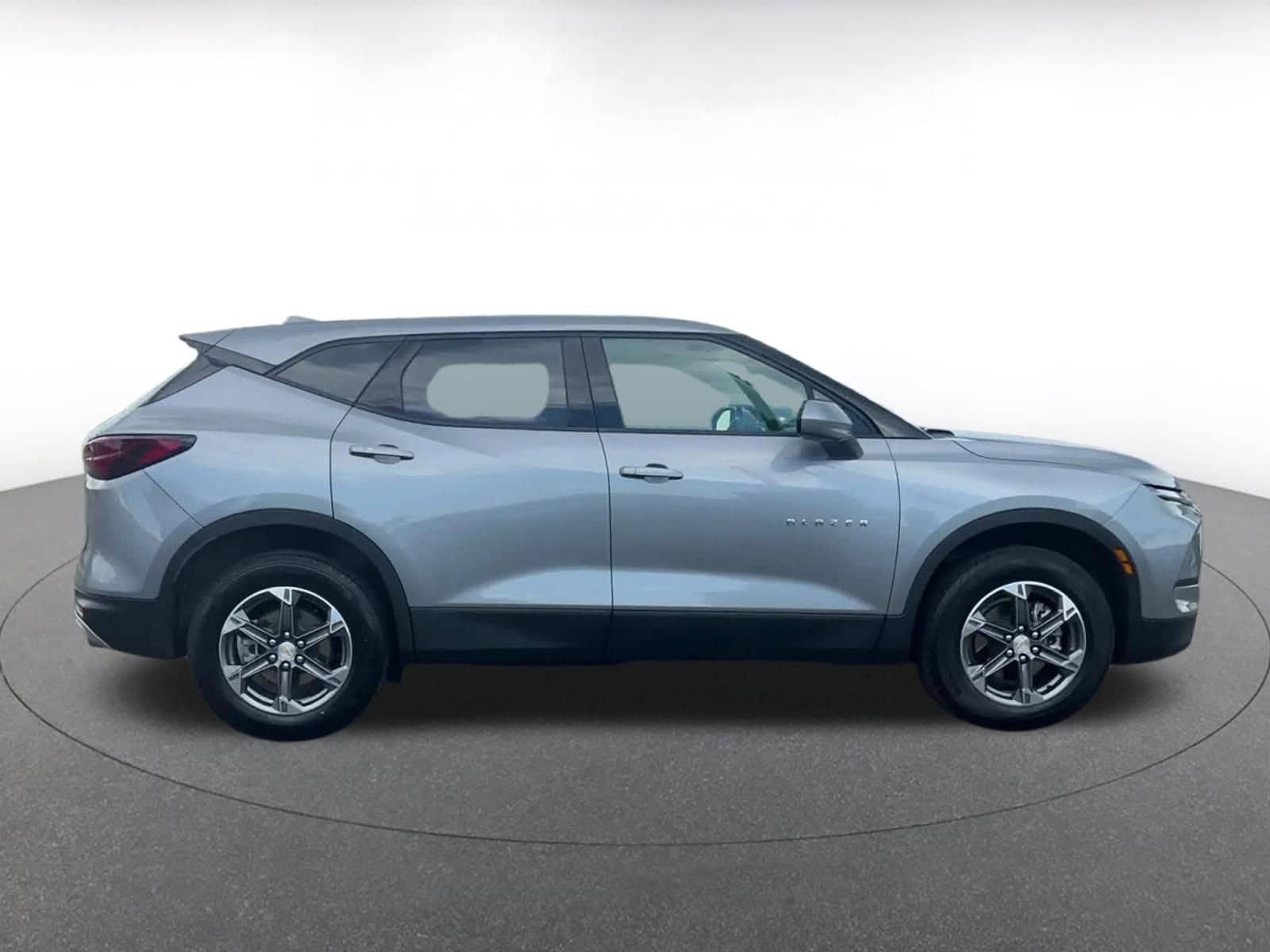 Thumbnail: 2025 Chevrolet Blazer - 16