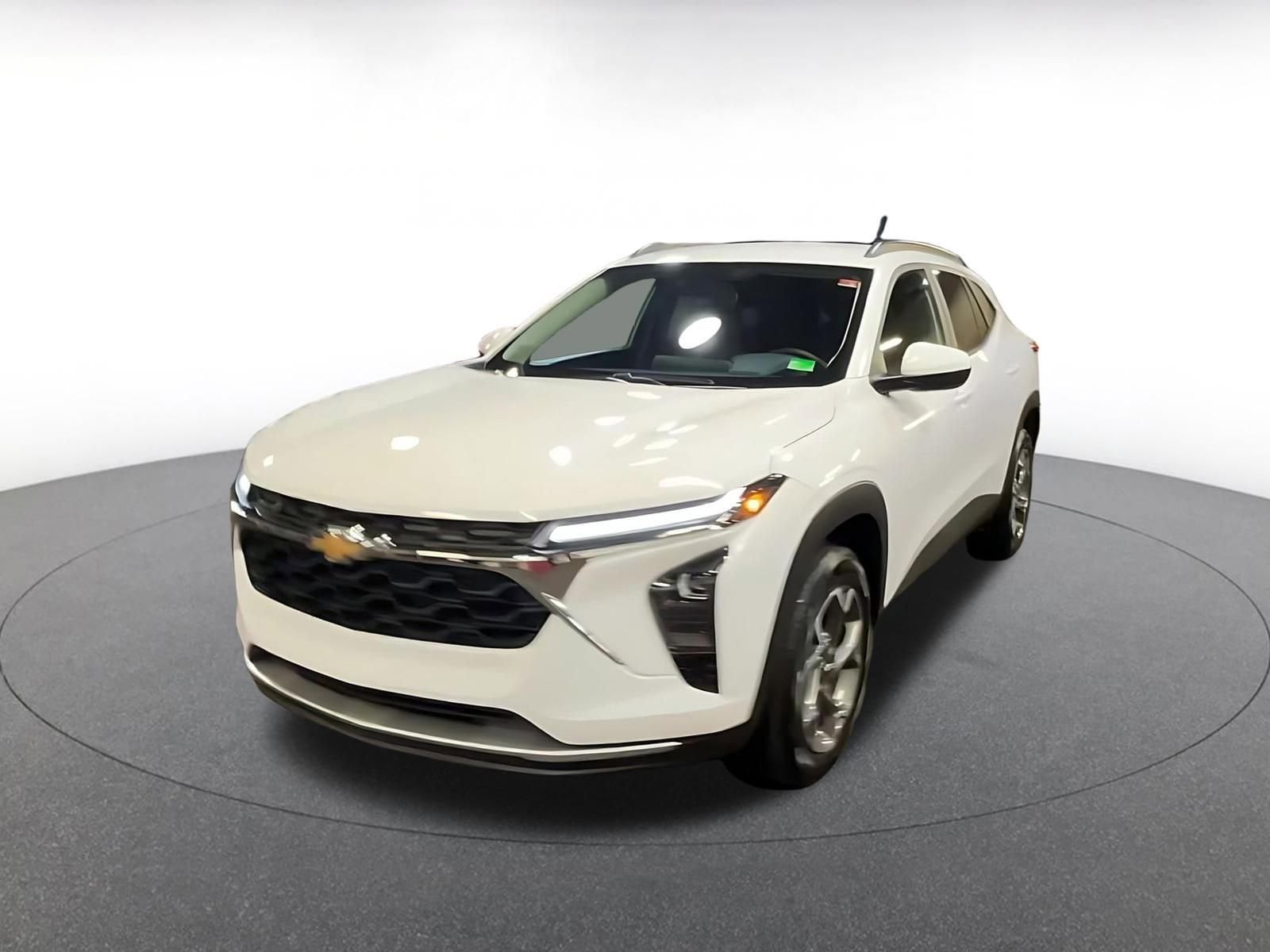 Thumbnail: 2025 Chevrolet Trax - 7