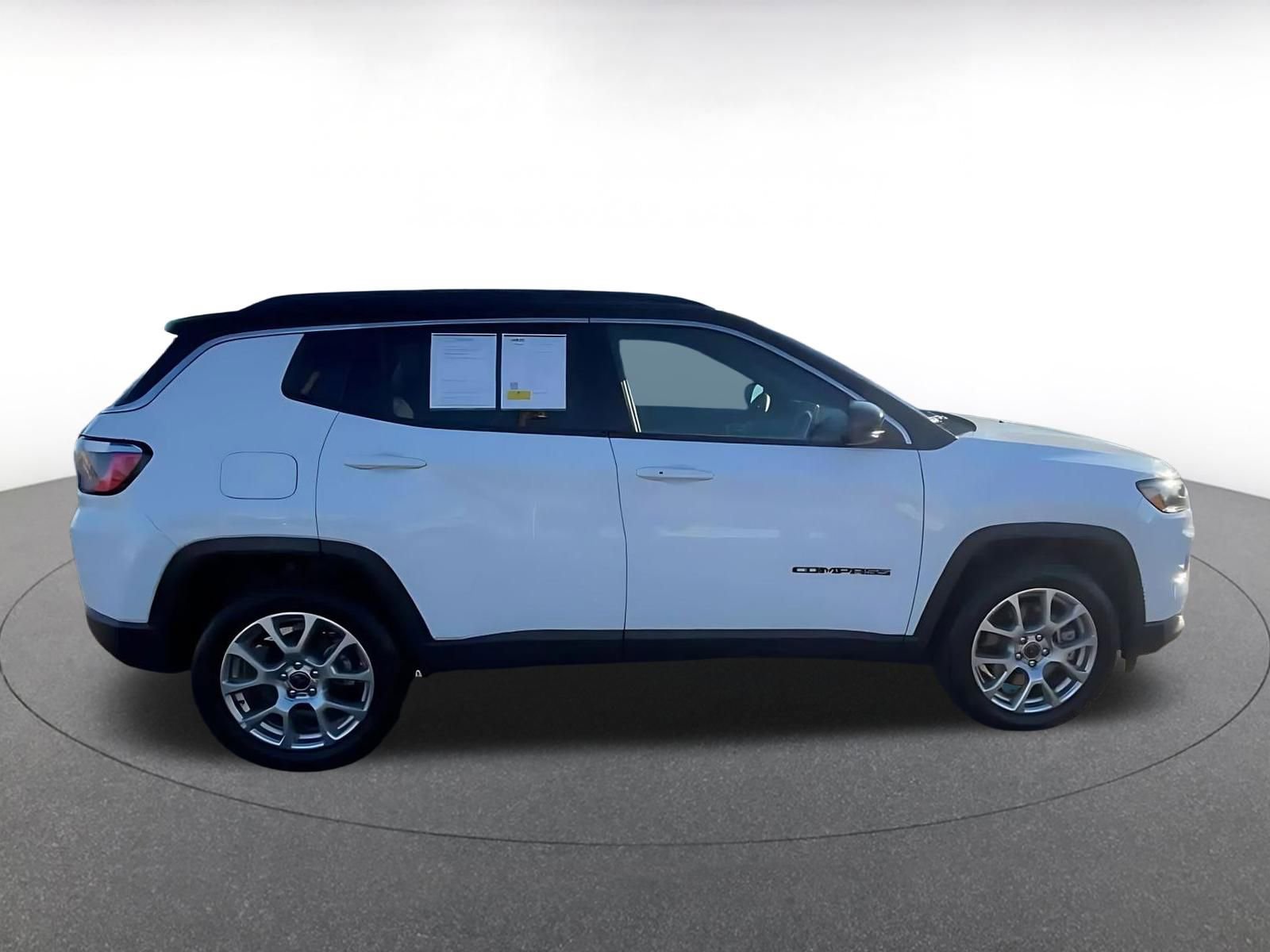 Thumbnail: 2025 Jeep Compass - 16