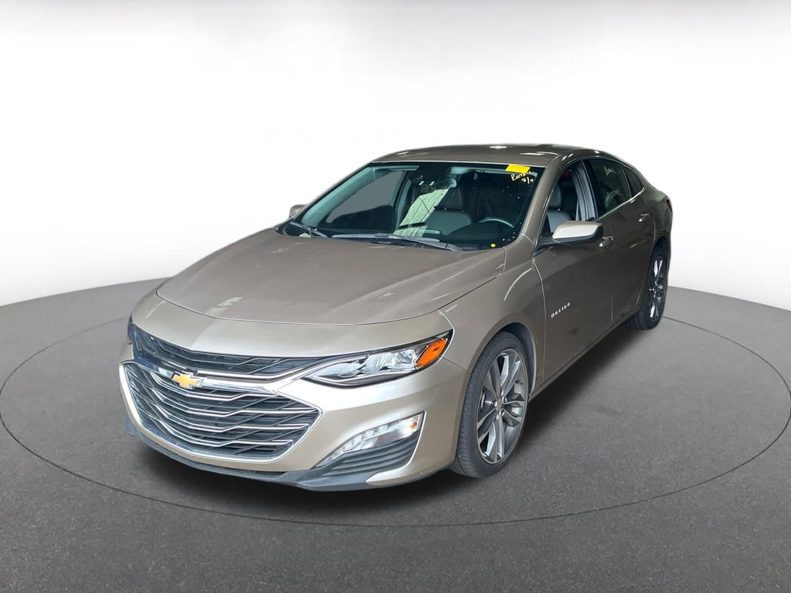 Thumbnail: 2024 Chevrolet Malibu - 3