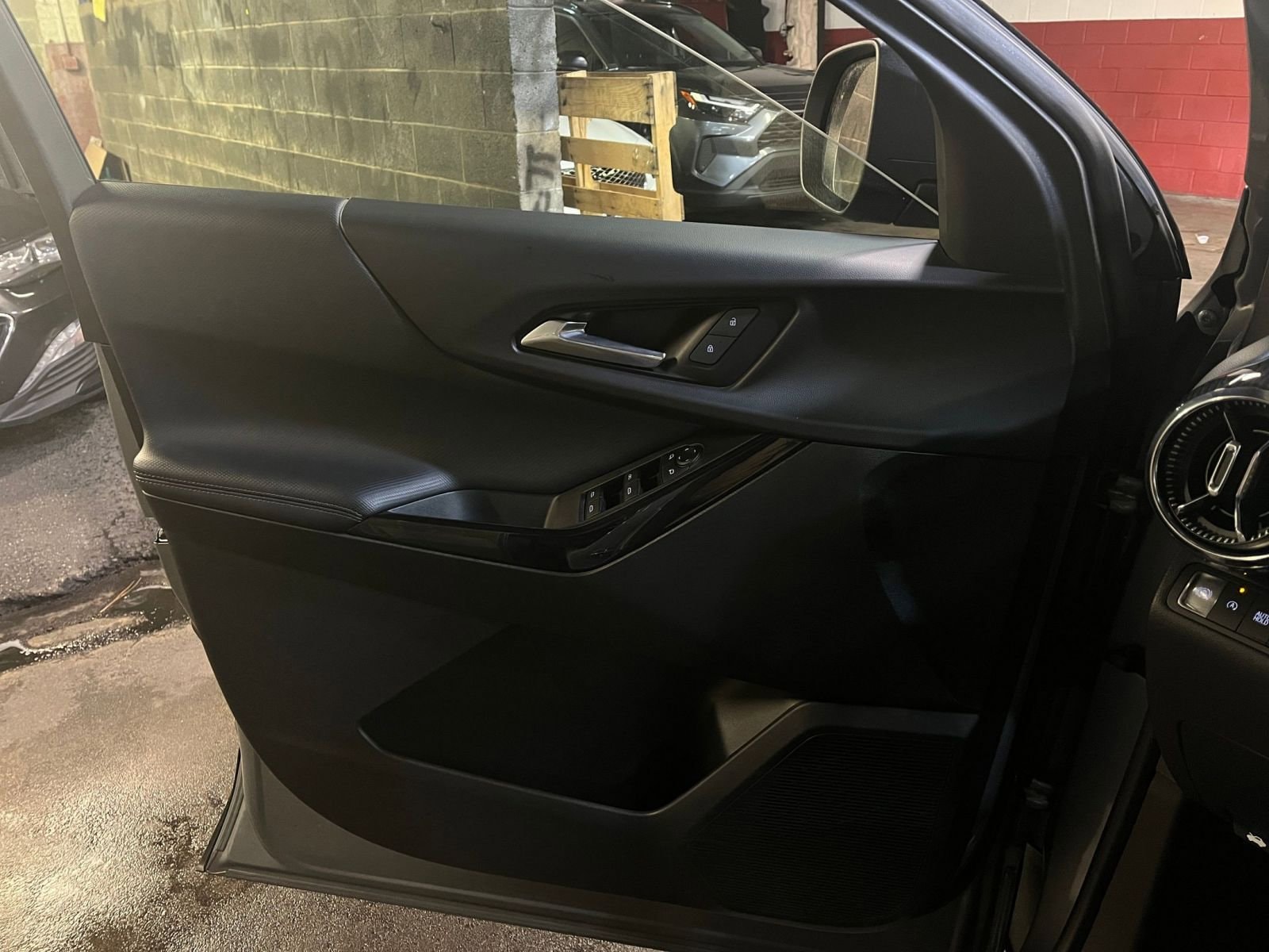 Thumbnail: 2025 Chevrolet Equinox - 20