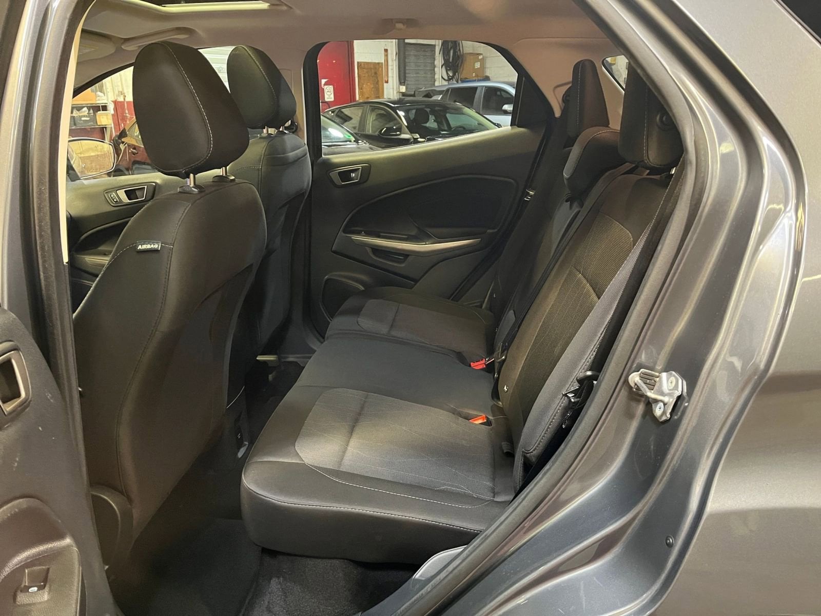 Thumbnail: 2020 Ford EcoSport - 25