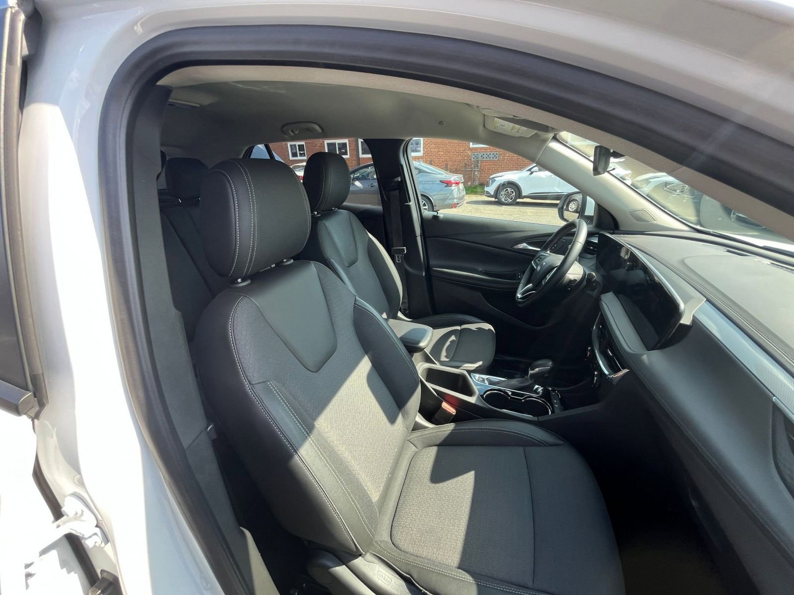 Thumbnail: 2025 Buick Encore GX - 34