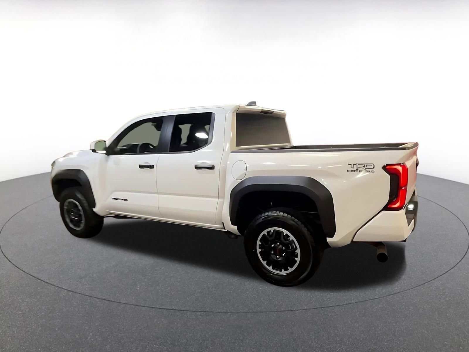 Thumbnail: 2025 Toyota Tacoma - 10
