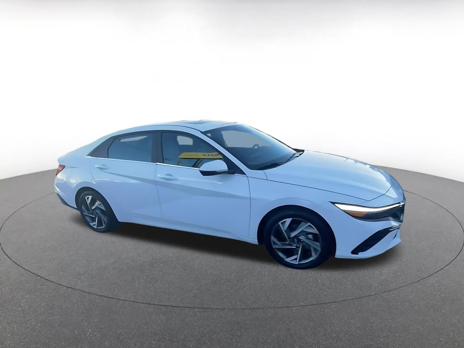 Thumbnail: 2025 Hyundai Elantra - 2