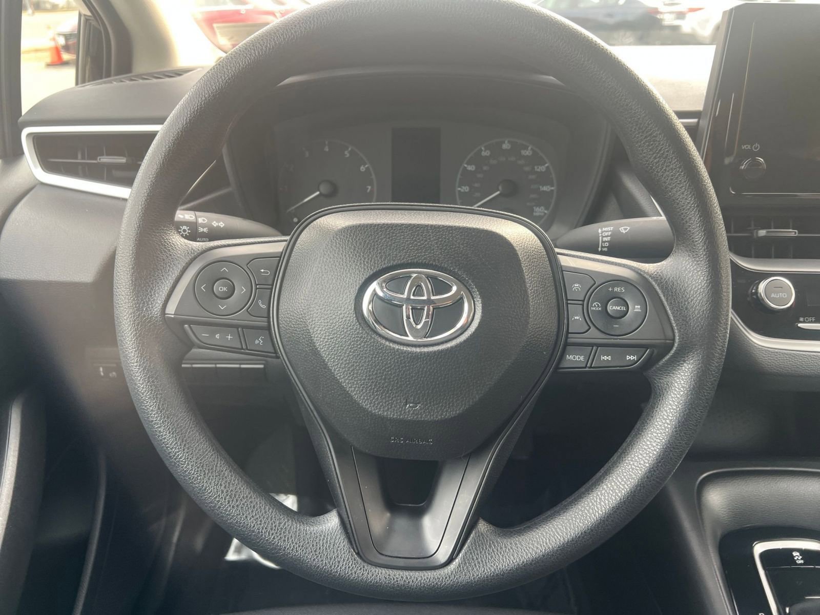 Thumbnail: 2025 Toyota Corolla - 27