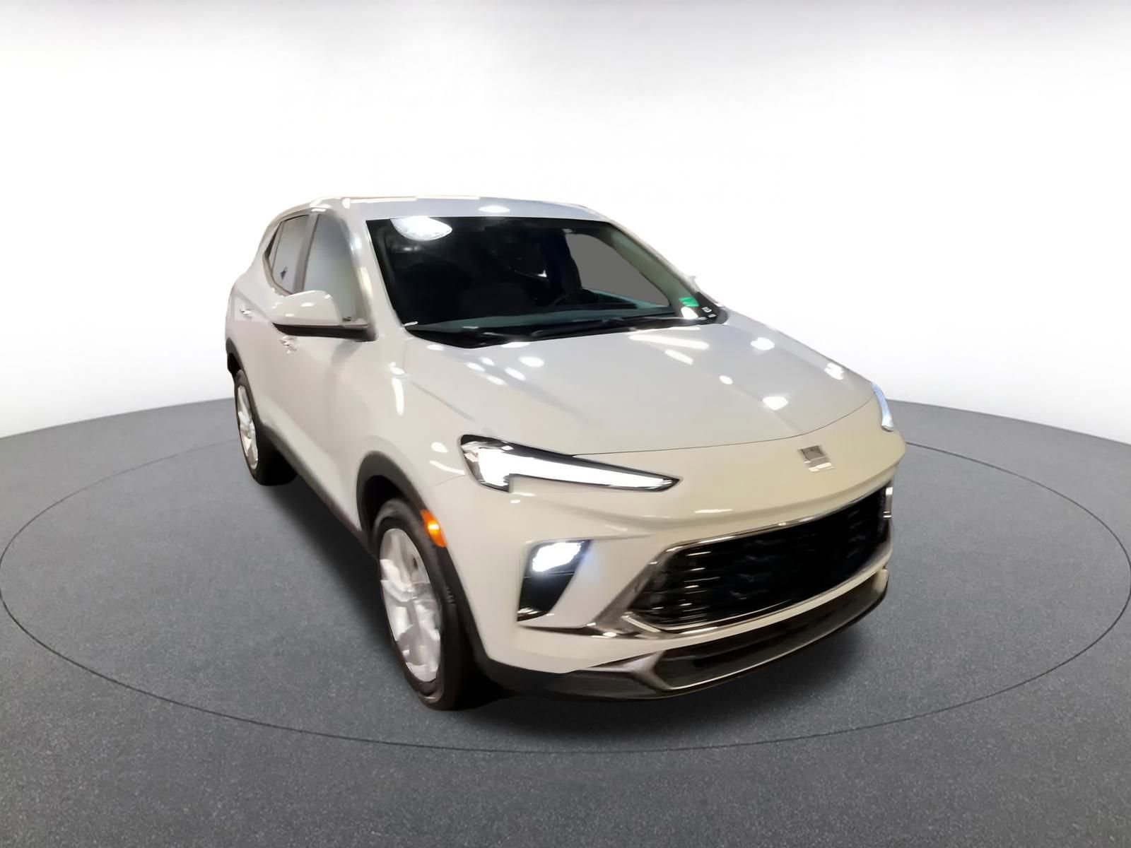 Thumbnail: 2025 Buick Encore GX - 3